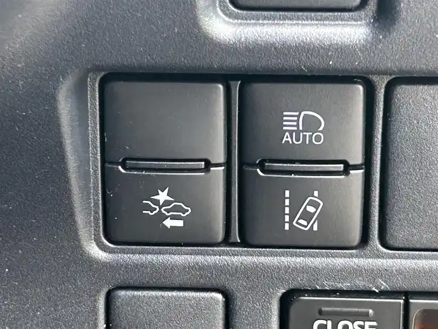 トヨタ エスクァイア Gi 福島県 2019(令1)年 3.7万km ホワイトパールクリスタルシャイン 純正9インチナビ/(FM/AM/CD/DVD/USB/TV/BT)/バックカメラ/フリップダウンモニター/ETC/前後ドライブレコーダー/モデリスタフロントスポイラー/両側パワースライドドア/前席シートヒーター/プリクラッシュセーフティ/レーンディパーチャーアラート/クルーズコントロール/クリアランスソナー/LEDヘッドライト/フォグライト/オートライト/オートマチックハイビーム/純正アルミ/純正フロアマット/ドアバイザー/アイドリングストップ/ステアリングスイッチ/横滑り防止装置