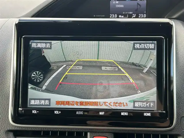 トヨタ エスクァイア Gi 福島県 2019(令1)年 3.7万km ホワイトパールクリスタルシャイン 純正9インチナビ/(FM/AM/CD/DVD/USB/TV/BT)/バックカメラ/フリップダウンモニター/ETC/前後ドライブレコーダー/モデリスタフロントスポイラー/両側パワースライドドア/前席シートヒーター/プリクラッシュセーフティ/レーンディパーチャーアラート/クルーズコントロール/クリアランスソナー/LEDヘッドライト/フォグライト/オートライト/オートマチックハイビーム/純正アルミ/純正フロアマット/ドアバイザー/アイドリングストップ/ステアリングスイッチ/横滑り防止装置