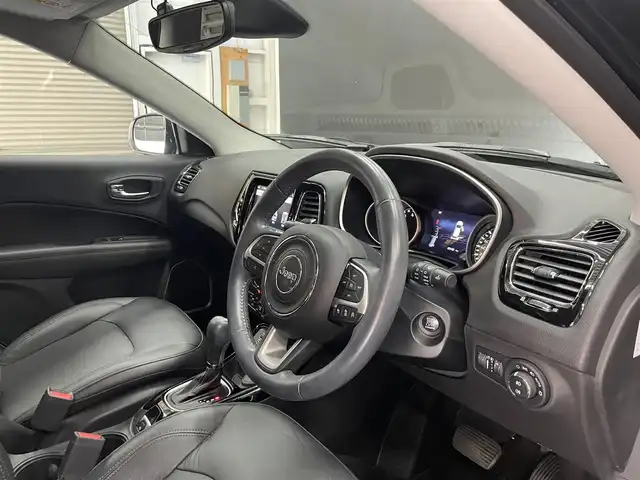 クライスラー・ジープ ジープ コンパス リミテッド 群馬県 2018(平30)年 5万km 黒 ワンオーナー/CarPlay/バックカメラ/フルセグTV/ドライブレコーダー/シートヒーター/スマートキー/黒革シート/ACC/ETC/18インチAW/フロアマット/HIDライト/純正ナビ