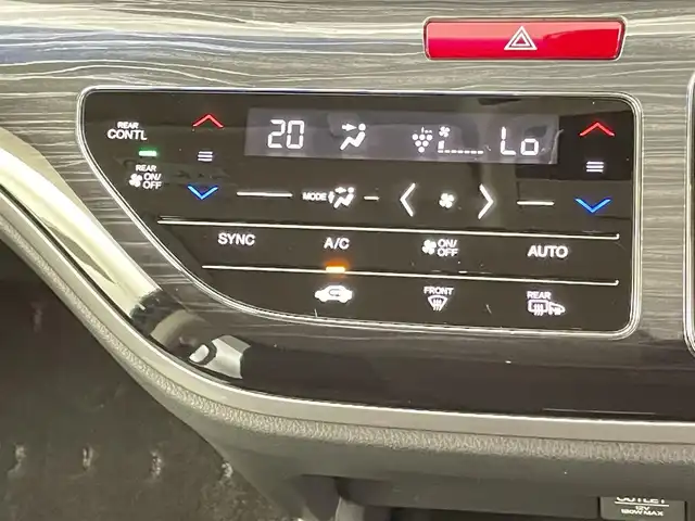 ホンダ オデッセイ ハイブリッド アブソルート EX パッケージ 千葉県 2016(平28)年 6.5万km クリスタルブラックパール 禁煙/フリップダウンモニター/ホンダセンシング/●衝突軽減ブレーキ 〈CMBS〉/●歩行者事故低減ステアリング/●ACC 〈アダプティブ・クルーズ・コントロール〉/●LKAS 〈車線維持支援システム〉/●路外逸脱抑制機能/●誤発進抑制機能/●先行車発進お知らせ機能/●標識認識機能/純正8インチナビ（VXM-175VFEi）/CD/DVD/Bluetooth/フルセグTV/バックカメラ/両側電動スライドドア/ブラインドスポットインフォメーション/ビルトインETC/横滑り防止機能/パワーシート/ハーフレザーシート/ステアリングリモコン/純正17インチアルミホイール/LEDヘッドライト/フォグライト/アクティブコーナリングライト/コンフォートビューパッケージ/AC電源1500W/2列目大型ロールサンシェード/純正フロアマット/スマートキー/スペアキー