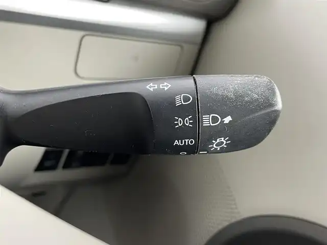 ダイハツ タント X SA Ⅲ 大分県 2017(平29)年 9.8万km プラムブラウンクリスタルマイカ 社外ナビ【MDV-D5048TW】/バックカメラ/片側パワースライドドア/運転席シートヒーター/リアコーナーセンサー/オートライト/オートハイビーム/衝突軽減ブレーキ/横滑り防止システム/ベンチシート/Bluetooth/プッシュスタート/スマートキー