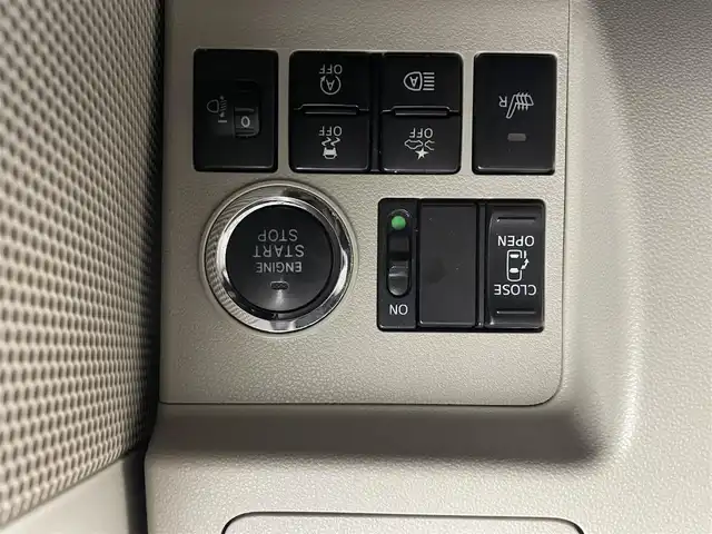 ダイハツ タント X SA Ⅲ 大分県 2017(平29)年 9.8万km プラムブラウンクリスタルマイカ 社外ナビ【MDV-D5048TW】/バックカメラ/片側パワースライドドア/運転席シートヒーター/リアコーナーセンサー/オートライト/オートハイビーム/衝突軽減ブレーキ/横滑り防止システム/ベンチシート/Bluetooth/プッシュスタート/スマートキー