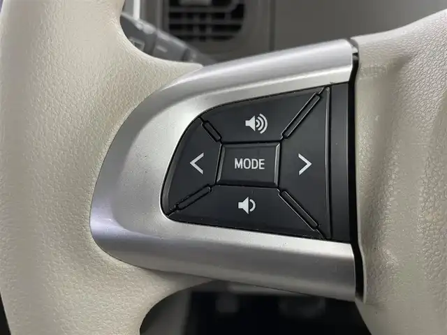 ダイハツ タント X SA Ⅲ 大分県 2017(平29)年 9.8万km プラムブラウンクリスタルマイカ 社外ナビ【MDV-D5048TW】/バックカメラ/片側パワースライドドア/運転席シートヒーター/リアコーナーセンサー/オートライト/オートハイビーム/衝突軽減ブレーキ/横滑り防止システム/ベンチシート/Bluetooth/プッシュスタート/スマートキー