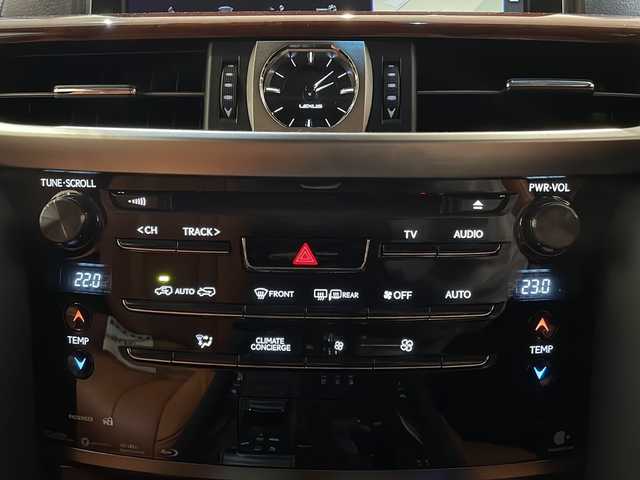 レクサス ＬＸ 570 新潟県 2018(平30)年 3.9万km スターライトブラックガラスフレーク モデリスタエアロ/ムーンルーフ/ブラウンレザーシート/シートヒーター/シートベンチレーション/パワーシート/純正ナビ/パノラミックビューモニター/ETC/パワーバックドア/LEDヘッドライト/純正20インチアルミホイール