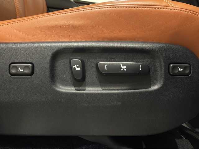 レクサス ＬＸ 570 新潟県 2018(平30)年 3.9万km スターライトブラックガラスフレーク モデリスタエアロ/ムーンルーフ/ブラウンレザーシート/シートヒーター/シートベンチレーション/パワーシート/純正ナビ/パノラミックビューモニター/ETC/パワーバックドア/LEDヘッドライト/純正20インチアルミホイール