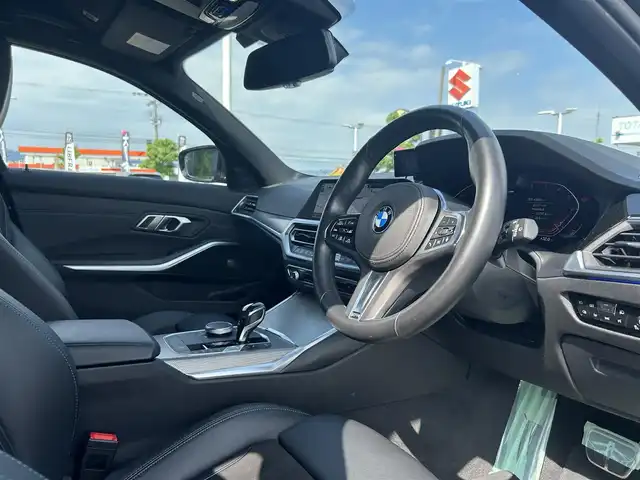 ＢＭＷ ３２０ｄ xDrive ツーリング Mスポーツ 滋賀県 2019(令1)年 4.4万km 黒 ・ハーフレザーシート/・メモリ付きパワーシート/パーキングアシストプラス/コンフォートパッケージ/・シートヒーター/・オートマチックトランク/アドバンスドアクティブセーフティパッケージ/・ヘッドアップディスプレイ/・ACC/純正HDDナビ/・USB/・アンビエントライト