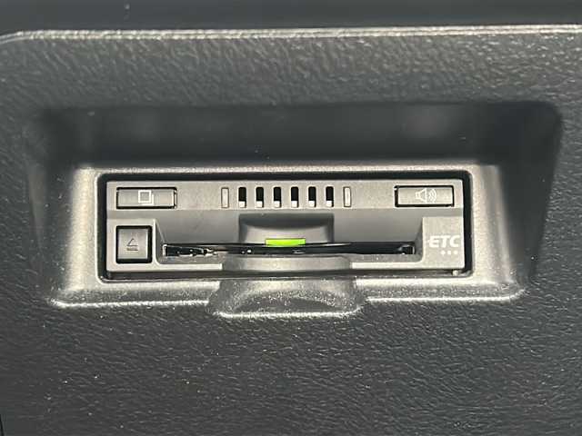 トヨタ ヴィッツ U 神奈川県 2016(平28)年 2.9万km シルバーM ワンオーナー/純正ナビ/ワンセグTV/バックカメラ/ETC/アイドリングストップ/D席シートヒーター/スマートキー/純正フロアマット/取扱説明書/保証書