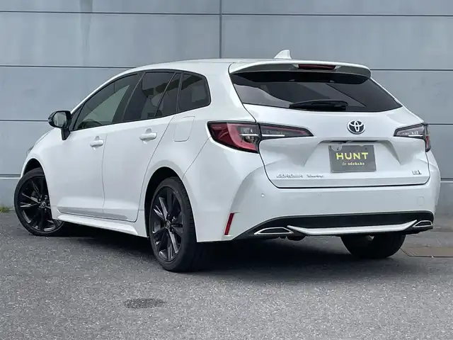 トヨタ カローラツーリング ハイブリッド ダブルバイビー 千葉県 2022(令4)年 2.8万km プラチナホワイトパールマイカ ワンオーナー/衝突軽減ブレーキ/純正９インチナビ/バックカメラ/フルセグＴＶ/ＥＴＣ/ＢＳＭ/シートヒーター/ステアリングヒーター/置くだけ充電/ＬＥＤヘッドライト/オートライト/コーナーセンサー