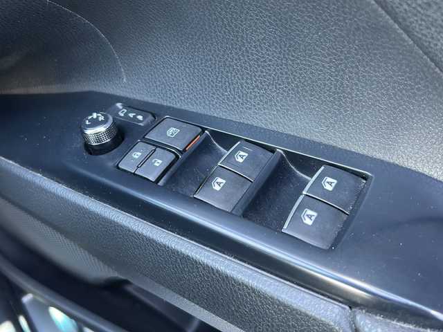 トヨタ カムリ WS 岐阜県 2019(平31)年 4.6万km プラチナホワイトパールマイカ 登録時走行距離45835km/純正８型ナビ/フルセグＴＶ/バックカメラ/クルーズコントロール/ドライブレコーダー/前後コーナーセンサー/レーンキープアシスト/ハーフレザーシート/ビルトインＥＴＣ/ドアバイザー/ＬＥＤヘッドライト/オートライト/オートマチックハイビーム/フロントフォグランプ/プッシュスタート/スマートキー/スペアキー/純正アルミホイール/社外フロアマット/アイドリングストップ