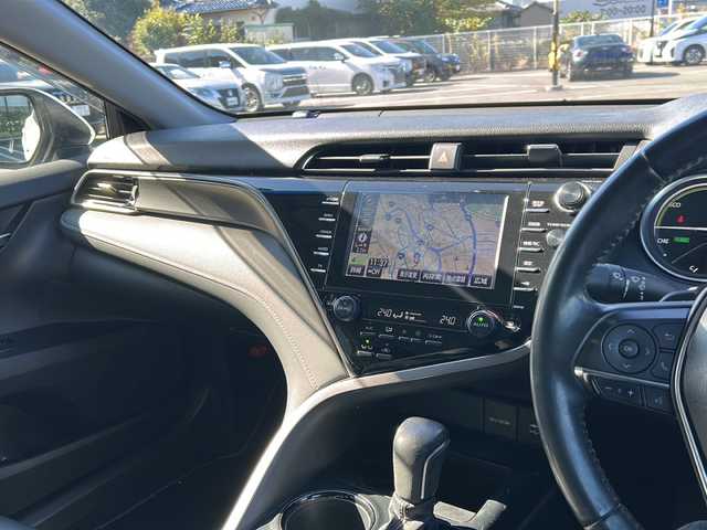 トヨタ カムリ WS 岐阜県 2019(平31)年 4.6万km プラチナホワイトパールマイカ 登録時走行距離45835km/純正８型ナビ/フルセグＴＶ/バックカメラ/クルーズコントロール/ドライブレコーダー/前後コーナーセンサー/レーンキープアシスト/ハーフレザーシート/ビルトインＥＴＣ/ドアバイザー/ＬＥＤヘッドライト/オートライト/オートマチックハイビーム/フロントフォグランプ/プッシュスタート/スマートキー/スペアキー/純正アルミホイール/社外フロアマット/アイドリングストップ