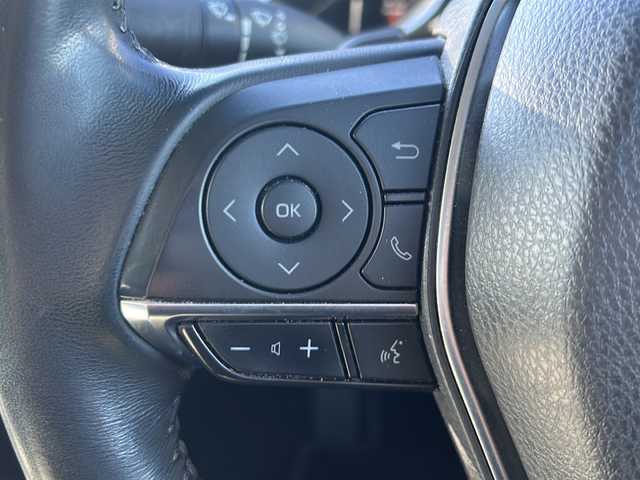 トヨタ カムリ WS 岐阜県 2019(平31)年 4.6万km プラチナホワイトパールマイカ 登録時走行距離45835km/純正８型ナビ/フルセグＴＶ/バックカメラ/クルーズコントロール/ドライブレコーダー/前後コーナーセンサー/レーンキープアシスト/ハーフレザーシート/ビルトインＥＴＣ/ドアバイザー/ＬＥＤヘッドライト/オートライト/オートマチックハイビーム/フロントフォグランプ/プッシュスタート/スマートキー/スペアキー/純正アルミホイール/社外フロアマット/アイドリングストップ