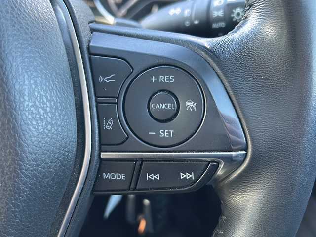 トヨタ カムリ WS 岐阜県 2019(平31)年 4.6万km プラチナホワイトパールマイカ 登録時走行距離45835km/純正８型ナビ/フルセグＴＶ/バックカメラ/クルーズコントロール/ドライブレコーダー/前後コーナーセンサー/レーンキープアシスト/ハーフレザーシート/ビルトインＥＴＣ/ドアバイザー/ＬＥＤヘッドライト/オートライト/オートマチックハイビーム/フロントフォグランプ/プッシュスタート/スマートキー/スペアキー/純正アルミホイール/社外フロアマット/アイドリングストップ