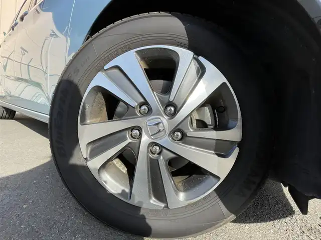 ホンダ フリード ハイブリット G ホンダセンシング 東京都 2020(令2)年 3.2万km シーグラスブルーパール 純正９型メモリナビ＆フルセグ　/・BluetoothAudio/USB/・CD/SD/DVD/AM/FM/両側パワースライドドア　/ＬＥＤヘッドライト　/ホンダセンシング　/・アダプティブクルーズコントロール　/・歩行者事故低減ステアリング　/・標識認識機能/・衝突軽減ブレーキ/・路外逸脱抑制機能/・先行車発進お知らせ機能/キャプテンシート/プッシュエンジンスタート/Wエアバック＆ABS/保証書＆取説/ビルトインＥＴＣ　