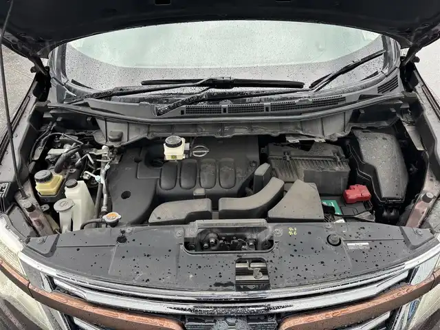 日産 エルグランド 250ハイウェイスターS 滋賀県 2018(平30)年 3.7万km インペリアルアンバーP 純正HDDナビ/(フルセグTV CD DVD Bluetooth)/純正フリップダウンモニター/アラウンドビューモニター/両側パワースライドドア/クルーズコントロール/革巻きステアリング/ステアリングリモコン/ハーフレザーシート/オットマン/プッシュスタート/スマートキー×２/純正フロアマット/電動格納ミラー/ウインカーミラー/ドアバイザー/AW付スタッドレスタイヤ積載