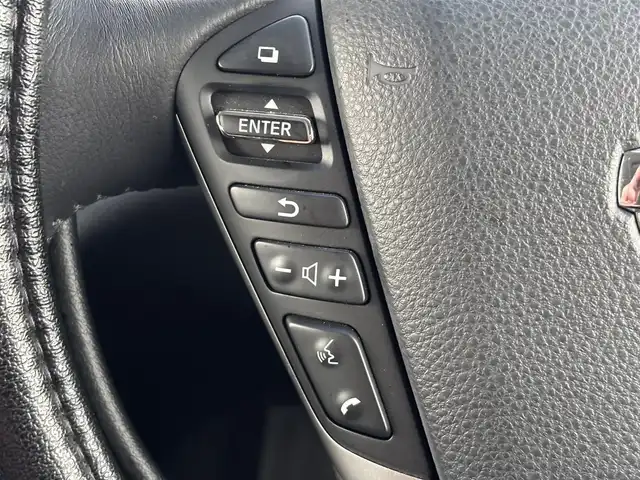 日産 エルグランド 250ハイウェイスターS 滋賀県 2018(平30)年 3.7万km インペリアルアンバーP 純正HDDナビ/(フルセグTV CD DVD Bluetooth)/純正フリップダウンモニター/アラウンドビューモニター/両側パワースライドドア/クルーズコントロール/革巻きステアリング/ステアリングリモコン/ハーフレザーシート/オットマン/プッシュスタート/スマートキー×２/純正フロアマット/電動格納ミラー/ウインカーミラー/ドアバイザー/AW付スタッドレスタイヤ積載