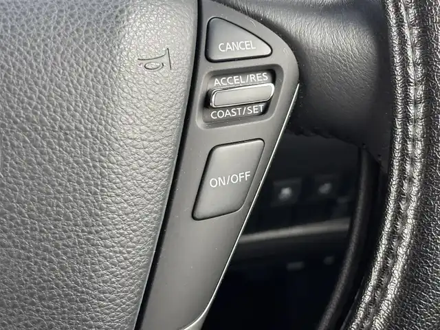 日産 エルグランド 250ハイウェイスターS 滋賀県 2018(平30)年 3.7万km インペリアルアンバーP 純正HDDナビ/(フルセグTV CD DVD Bluetooth)/純正フリップダウンモニター/アラウンドビューモニター/両側パワースライドドア/クルーズコントロール/革巻きステアリング/ステアリングリモコン/ハーフレザーシート/オットマン/プッシュスタート/スマートキー×２/純正フロアマット/電動格納ミラー/ウインカーミラー/ドアバイザー/AW付スタッドレスタイヤ積載