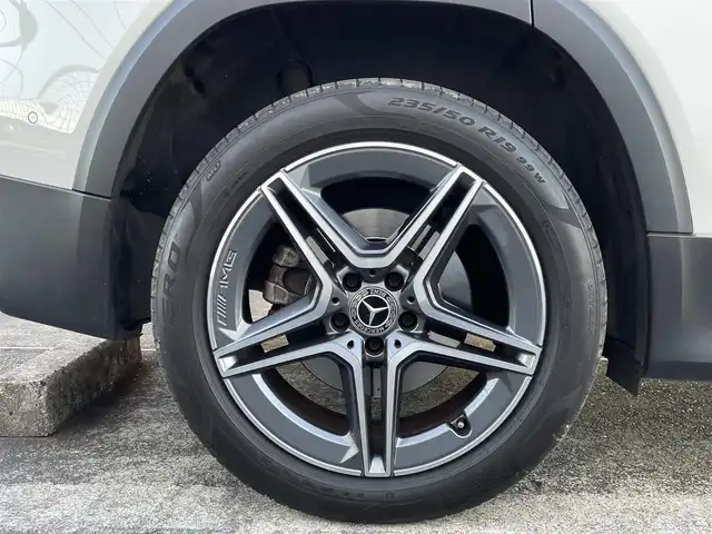 メルセデス・ベンツ Ｍ・ベンツ ＧＬＢ２００ｄ 4マチック AMGライン 東京都 2021(令3)年 2.6万km ポーラホワイト 純正ナビ／ＤＴＶ/３６０°カメラ/ハーフレザー/シートヒーター/パワーシート/前後ドライブレコーダー/ＥＴＣ/ＡＣＣ/ＢＳＭ/レーンキープ/パワーバックドア/４ＷＤ車/７人乗り/レーダーセーフティ