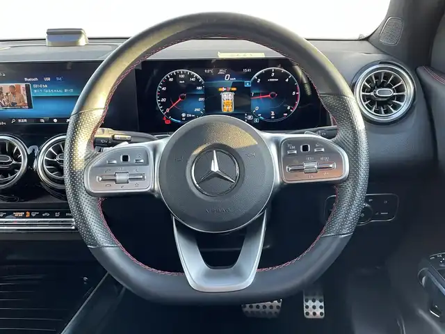 メルセデス・ベンツ Ｍ・ベンツ ＧＬＢ２００ｄ 4マチック AMGライン 東京都 2021(令3)年 2.6万km ポーラホワイト 純正ナビ／ＤＴＶ/３６０°カメラ/ハーフレザー/シートヒーター/パワーシート/前後ドライブレコーダー/ＥＴＣ/ＡＣＣ/ＢＳＭ/レーンキープ/パワーバックドア/４ＷＤ車/７人乗り/レーダーセーフティ