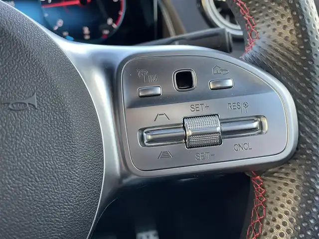 メルセデス・ベンツ Ｍ・ベンツ ＧＬＢ２００ｄ 4マチック AMGライン 東京都 2021(令3)年 2.6万km ポーラホワイト 純正ナビ／ＤＴＶ/３６０°カメラ/ハーフレザー/シートヒーター/パワーシート/前後ドライブレコーダー/ＥＴＣ/ＡＣＣ/ＢＳＭ/レーンキープ/パワーバックドア/４ＷＤ車/７人乗り/レーダーセーフティ