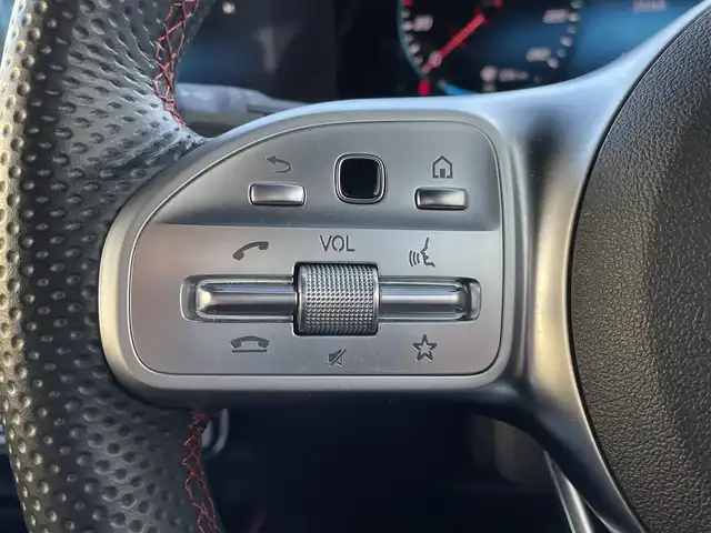 メルセデス・ベンツ Ｍ・ベンツ ＧＬＢ２００ｄ 4マチック AMGライン 東京都 2021(令3)年 2.6万km ポーラホワイト 純正ナビ／ＤＴＶ/３６０°カメラ/ハーフレザー/シートヒーター/パワーシート/前後ドライブレコーダー/ＥＴＣ/ＡＣＣ/ＢＳＭ/レーンキープ/パワーバックドア/４ＷＤ車/７人乗り/レーダーセーフティ