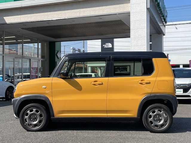 スズキ ハスラー G 埼玉県 2016(平28)年 3.7万km アクティブイエロー/ブラック2トーンルーフ 登録時走行距離37054km/ツートンルーフ /純正メモリナビゲーション/（CD/DVD/BT）/フルセグテレビ/純正15インチアルミホイール/レーダーブレーキサポート/前席シートヒーター/アイドリングストップ/ライトレベライザー/電動格納ミラー/ドアバイザー/プッシュスタート/スマートキー/新車保証書/取扱説明書