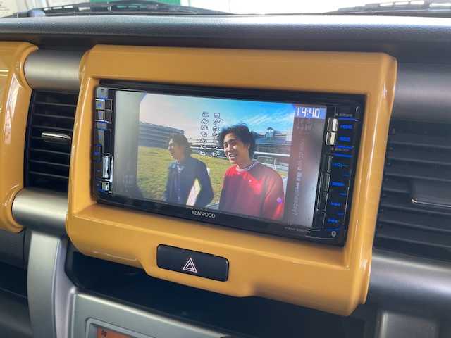 スズキ ハスラー G 埼玉県 2016(平28)年 3.7万km アクティブイエロー/ブラック2トーンルーフ AIS検査済み/登録時走行距離37054km/ツートンルーフ /純正メモリナビゲーション/（CD/DVD/BT）/フルセグテレビ/純正15インチアルミホイール/レーダーブレーキサポート/前席シートヒーター/アイドリングストップ/ライトレベライザー/電動格納ミラー/ドアバイザー/プッシュスタート/スマートキー/新車保証書/取扱説明書