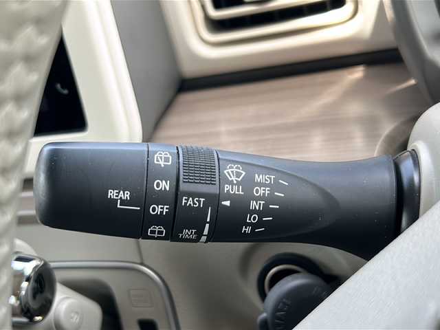 スズキ ラパン X 山口県 2023(令5)年 4.4万km フォーンベージュM 純正ディスプレイオーディオ/Bluetooth/プッシュスタート/アイドリングストップ/コーナーセンサー/シートヒーター/USB端子/ドアバイザー/純正フロアマット/レーンアシスト/横滑り防止装置/盗難防止装置/衝突被害軽減システム/純正アルミホイール