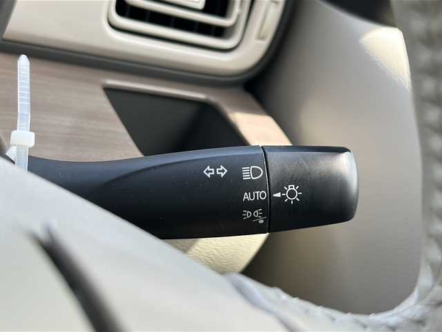 スズキ ラパン X 山口県 2023(令5)年 4.4万km フォーンベージュM 純正ディスプレイオーディオ/Bluetooth/プッシュスタート/アイドリングストップ/コーナーセンサー/シートヒーター/USB端子/ドアバイザー/純正フロアマット/レーンアシスト/横滑り防止装置/盗難防止装置/衝突被害軽減システム/純正アルミホイール