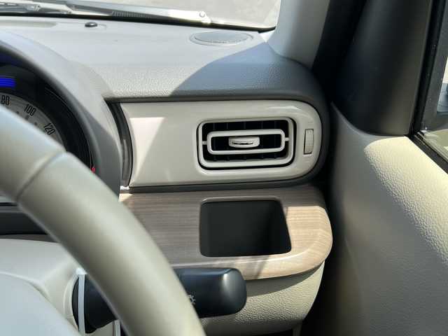 スズキ ラパン X 山口県 2023(令5)年 4.4万km フォーンベージュM 純正ディスプレイオーディオ/Bluetooth/プッシュスタート/アイドリングストップ/コーナーセンサー/シートヒーター/USB端子/ドアバイザー/純正フロアマット/レーンアシスト/横滑り防止装置/盗難防止装置/衝突被害軽減システム/純正アルミホイール