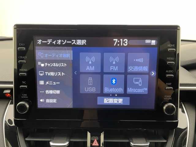トヨタ カローラ クロス ハイブリッド Z 兵庫県 2022(令4)年 3.5万km プラチナホワイトパールマイカ 純正HDDナビ/（AM/FM/Bluetooth/フルセグTV）/バックカメラ/トヨタセーフティーセンス/コーナーセンサー（前後）/アダクティブクルーズコントロール/横滑り防止装置/レーンキープアシスト/衝突軽減システム/ハーフレザーシート/シートヒーター（前後）/D席パワーシート/LEDヘッドライト/オートライト/オートマチックハイビーム/ビルトインETC/ドライブレコーダー（前後）/純正18インチアルミホイール/純正フロアマット/スマートキー/スペアキー1本/ルーフレール