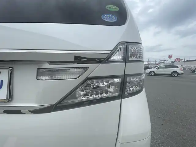 トヨタ ヴェルファイア 2．4Z 熊本県 2012(平24)年 10.6万km ホワイトパールクリスタルシャイン (株)IDOMが運営する【じしゃロン熊本店】の自社ローン専用車両になります/こちらは現金またはオートローンご利用時の価格です。自社ローンご希望の方は別途その旨お申付け下さい./純正ナビ/バックカメラ/ステアリングスイッチ/純正フロアマット/スマートキープッシュスタート/フリップダウンモニター/両側パワースライドドア