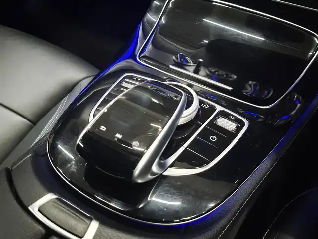 メルセデス・ベンツ Ｅ２２０ｄ アバンギャルド スポーツ 群馬県 2017(平29)年 7.6万km ポーラホワイト サンルーフ/ブルメスターサウンド/エアバランスパッケージ/純正HDDナビ/全方位カメラ/前後ドラレコ/19インチAW/フルセグTV/Bluetooth/レーダーセーフティパッケージ/スマートキー/黒革シート