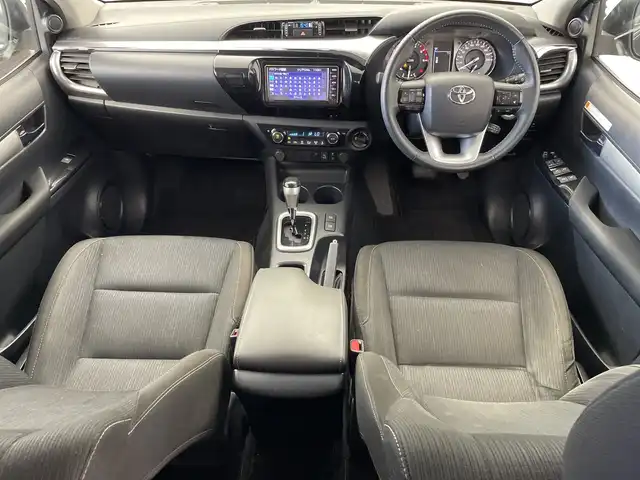 トヨタ ハイラックス Z 新潟県 2020(令2)年 4.5万km アティチュードブラックマイカ プリクラッシュセーフティ/レーダークルーズコントロール/レーンキープアシスト/純正ディーラーＯＰナビ/バックカメラ/ＥＴＣ2.0/オートライト/ＬＥＤヘッドライト/プッシュスタート/社外サスペンション（純正積込み）/社外17インチスタッドレスＡＷ積込み/フロアマット/コーナーセンサー