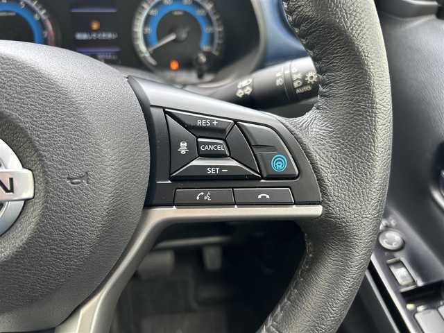 日産 デイズ HWS G ターボ プロパイロットED 滋賀県 2019(令1)年 0.9万km ホワイトパール ガソリン/2WD(FF)/CVT/ワンオーナー/パナソニック10インチフローティングナビ/(AM/FM/CD/DVD/Blu-ray/BT/iPod/USB/SD/フルセグTV）/アラウンドビューモニター/前後ドライブレコーダー/ETC/プロパイロット/コーナーセンサー/衝突軽減ブレーキ/横滑り防止装置/電格ウインカーミラー/電動サイドブレーキ/ブレーキホールド/革巻きステアリング/ステアリングスイッチ/オートライト/LEDヘッドライト/フロントフォグ/フルオートエアコン/プッシュスタート/純正フロアマット/純正ドアバイザー