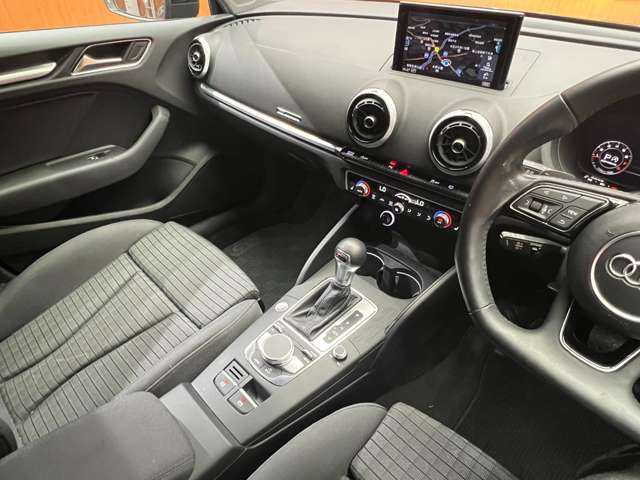 アウディ Ａ３ セダン 30TFSI スポーツ 千葉県 2020(令2)年 2万km ミトスブラックメタリック バーチャルコックピット /ACC /シートヒーター /パワーシート /純正ナビ /バックカメラ /コーナーセンサー /オートホールド /ドラレコ /ETC