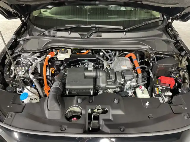 ホンダ ヴェゼル ハイブリッド e:HEV Z 福岡県 2025(令7)年 0.1千km クリスタルブラックパール 登録済み未使用車純正SDナビ（フルセグTV/BT/AppleCarPlay）バックモニターホンダセンシングレーダーククルコンETC2.0電動リアゲートコーナーセンサーシートヒーターパドルシフトBSMオートブレーキホールドLEDヘッドライト