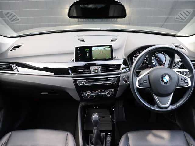 ＢＭＷ Ｘ１ xDrive 18d xライン 宮城県 2018(平30)年 6.7万km プラチナシルバー 純正HDDナビ/ハーフレザーシート/禁煙車/4WD/バックカメラ/アイドリングストップ/ウィンカーミラー/プッシュスタート/パワーバックドア/ETC/LIMスイッチ/インテリジェントセーフティー/パーキングアシスト/フォグランプ/シートヒーター/純正18インチAW/LEDヘッドライト/ルーフレール/ダウンヒルアシスト