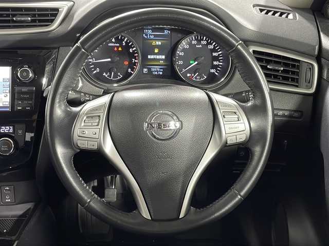日産 エクストレイル 20X エマージェンシーブレーキ 広島県 2015(平27)年 5.9万km ブリリアントホワイトパール 禁煙車/純正ナビ/アラウンドビューモニター/サンルーフ/シートヒーター/ＥＴＣ/クルーズコントロール/コーナーセンサー/ダウンヒルアシストコントロール/オートハイビーム/衝突軽減/レーンキープ/踏み間違い防止/純正17インチアルミホイール(225/65/R17)/エアバッグ(運転席/助手席/サイド/カーテン)