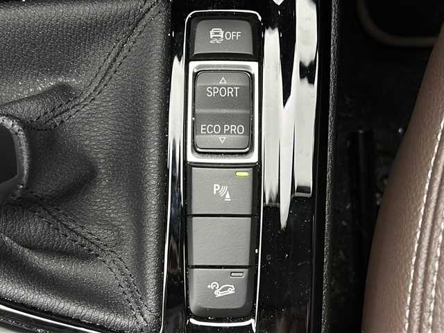 ＢＭＷ Ｘ１ xDrive 18d xライン 茨城県 2021(令3)年 4.6万km パール 純正ナビ　バックカメラ　ＥＴＣ　ドラレコ　ＬＥＤライト　追従クルコン　パワーシート　レザーシート　シートヒーター　衝突被害軽減ブレーキ　横滑り防止装置　純正１８インチアルホイール　コーナーセンサー