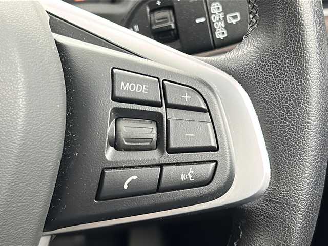 ＢＭＷ Ｘ１ xDrive 18d xライン 茨城県 2021(令3)年 4.6万km パール 純正ナビ　バックカメラ　ＥＴＣ　ドラレコ　ＬＥＤライト　追従クルコン　パワーシート　レザーシート　シートヒーター　衝突被害軽減ブレーキ　横滑り防止装置　純正１８インチアルホイール　コーナーセンサー