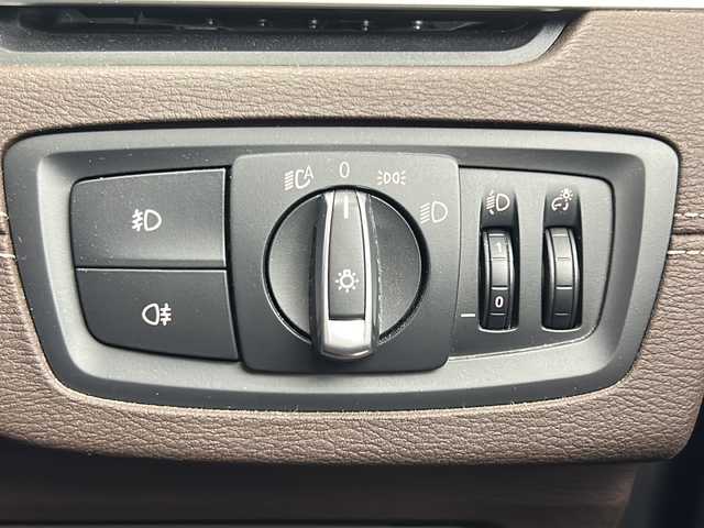 ＢＭＷ Ｘ１ xDrive 18d xライン 茨城県 2021(令3)年 4.6万km パール 純正ナビ　バックカメラ　ＥＴＣ　ドラレコ　ＬＥＤライト　追従クルコン　パワーシート　レザーシート　シートヒーター　衝突被害軽減ブレーキ　横滑り防止装置　純正１８インチアルホイール　コーナーセンサー