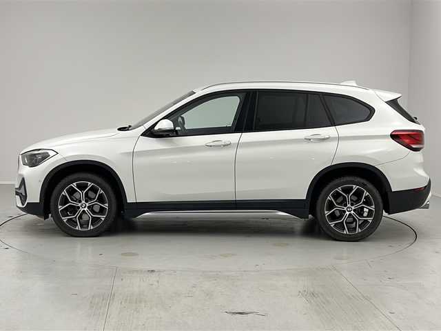 ＢＭＷ Ｘ１ xDrive 18d xライン 茨城県 2021(令3)年 4.6万km パール 純正ナビ　バックカメラ　ＥＴＣ　ドラレコ　ＬＥＤライト　追従クルコン　パワーシート　レザーシート　シートヒーター　衝突被害軽減ブレーキ　横滑り防止装置　純正１８インチアルホイール　コーナーセンサー