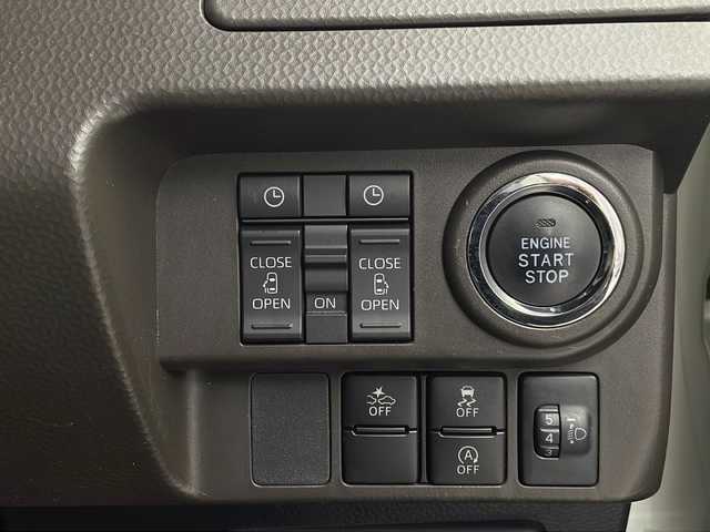 トヨタ ルーミー G－T 栃木県 2021(令3)年 2.9万km パールホワイトⅢ スマートアシストIII/・衝突回避支援ブレーキ機能/・衝突警報機能/・車線逸脱警報機能/・誤発進抑制制御機能/・先行車発進お知らせ機能/・前後コーナーセンサー/禁煙車/純正ディスプレイオーディオ/（AppleCarPlay/AndroidAuto/TV/AM/FM/USB)/全方位カメラ/両側パワースライドドア/シートヒーター/社外前後ドラレコ/オートライト/オートエアコン/コーナーセンサー/アイドリングストップ/LEDヘッドライト/スマートキー/プッシュスタート/純正サイドバイザー/電動格納ミラー/ステアリングスイッチ