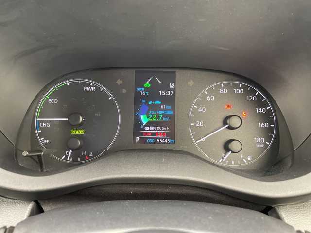 トヨタ ヤリス ハイブリッド X 愛知県 2021(令3)年 5.6万km ホワイトパールクリスタルシャイン 純正ディズプレイオーディオ　ナビ機能なし/レーダークルーズコントロール/バックカメラ/LEDヘッドライト/ETC/衝突軽減システム/Bluetooth/純正フロアマット/横滑り防止装置/オートエアコン/オートライト/ステアリングスイッチ