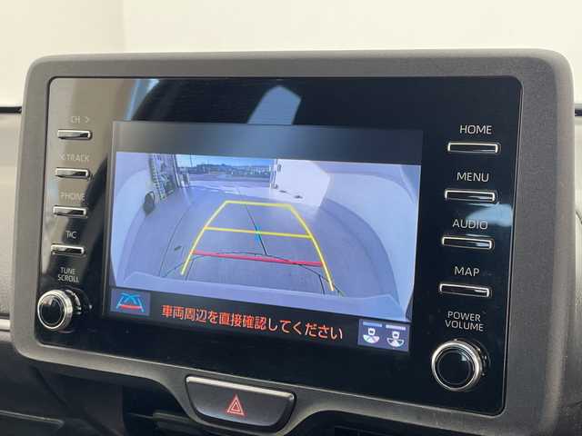 トヨタ ヤリス ハイブリッド X 愛知県 2021(令3)年 5.6万km ホワイトパールクリスタルシャイン 純正ディズプレイオーディオ　ナビ機能なし/レーダークルーズコントロール/バックカメラ/LEDヘッドライト/ETC/衝突軽減システム/Bluetooth/純正フロアマット/横滑り防止装置/オートエアコン/オートライト/ステアリングスイッチ