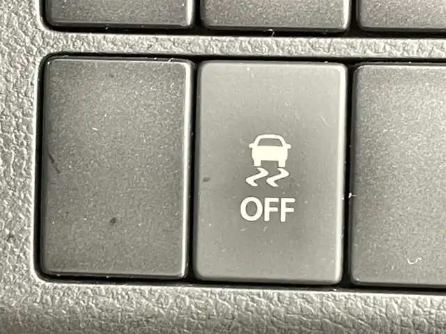 スズキ アルト ワークス 千葉県 2019(令1)年 1.4万km ブリスクブルーM 禁煙車/5MT/社外7インチナビ/・AVIC-RZ99/・フルセグTV/BT/CD/DVD/MSV/バックカメラ/HIDヘッドライト/オートライト/柿本マフラー/純正15インチアルミホイール/スマートキー/スペアキー