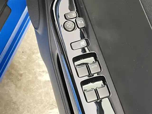 スズキ アルト ワークス 千葉県 2019(令1)年 1.4万km ブリスクブルーM 禁煙車/5MT/社外7インチナビ/・AVIC-RZ99/・フルセグTV/BT/CD/DVD/MSV/バックカメラ/HIDヘッドライト/オートライト/柿本マフラー/純正15インチアルミホイール/スマートキー/スペアキー