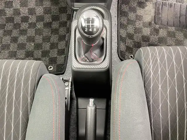 スズキ アルト ワークス 千葉県 2019(令1)年 1.4万km ブリスクブルーM 禁煙車/5MT/社外7インチナビ/・AVIC-RZ99/・フルセグTV/BT/CD/DVD/MSV/バックカメラ/HIDヘッドライト/オートライト/柿本マフラー/純正15インチアルミホイール/スマートキー/スペアキー