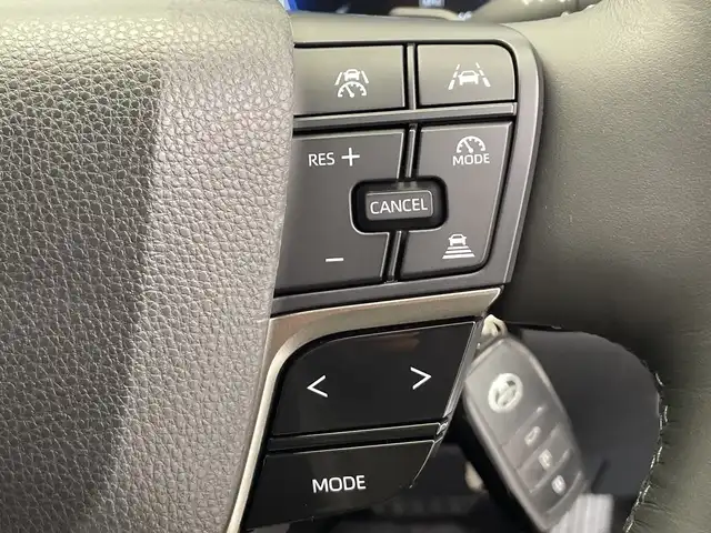 トヨタ クラウン Z 栃木県 2024(令6)年 0.4万km プレシャスホワイトパール 純正ナビ/(フルセグTV・Bluetooth・USB・HDMI)/ガラスルーフ/全方位カメラ/トヨタセーフティセンス/ ・衝突軽減システム/ ・レーンキープアシスト/ ・オートクルーズコントロール/ ・オートハイビーム/前後コーナーセンサー/ブラインドスポットモニター/ヘッドアップディスプレイ/本革シート/ステアリングヒーター/全席シートヒーター・シートクーラー/前席パワーシート(メモリ機能)/電動リアゲート/置くだけ充電/前後ドライブレコーダー/パドルシフト/純正アルミホイール/純正フロアマット/パーキングアシスト/ドアバイザー