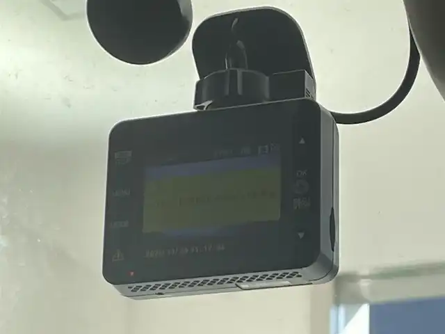 日産 デイズ ルークス X Vセレクション 滋賀県 2017(平29)年 7.2万km ホワイトパール 社外ナビ/（AM/FM/CD/DVD/SD/Bluetooth/USB/フルセグTV）/横滑り防止/アイドリングストップ/電格ミラー/ドライブレコーダー前（SD無し）/ETC/衝突軽減ブレーキ/純正アルミホイール/純正フロアマット/プッシュスタート/保証書/取扱説明書/スペアキー×１